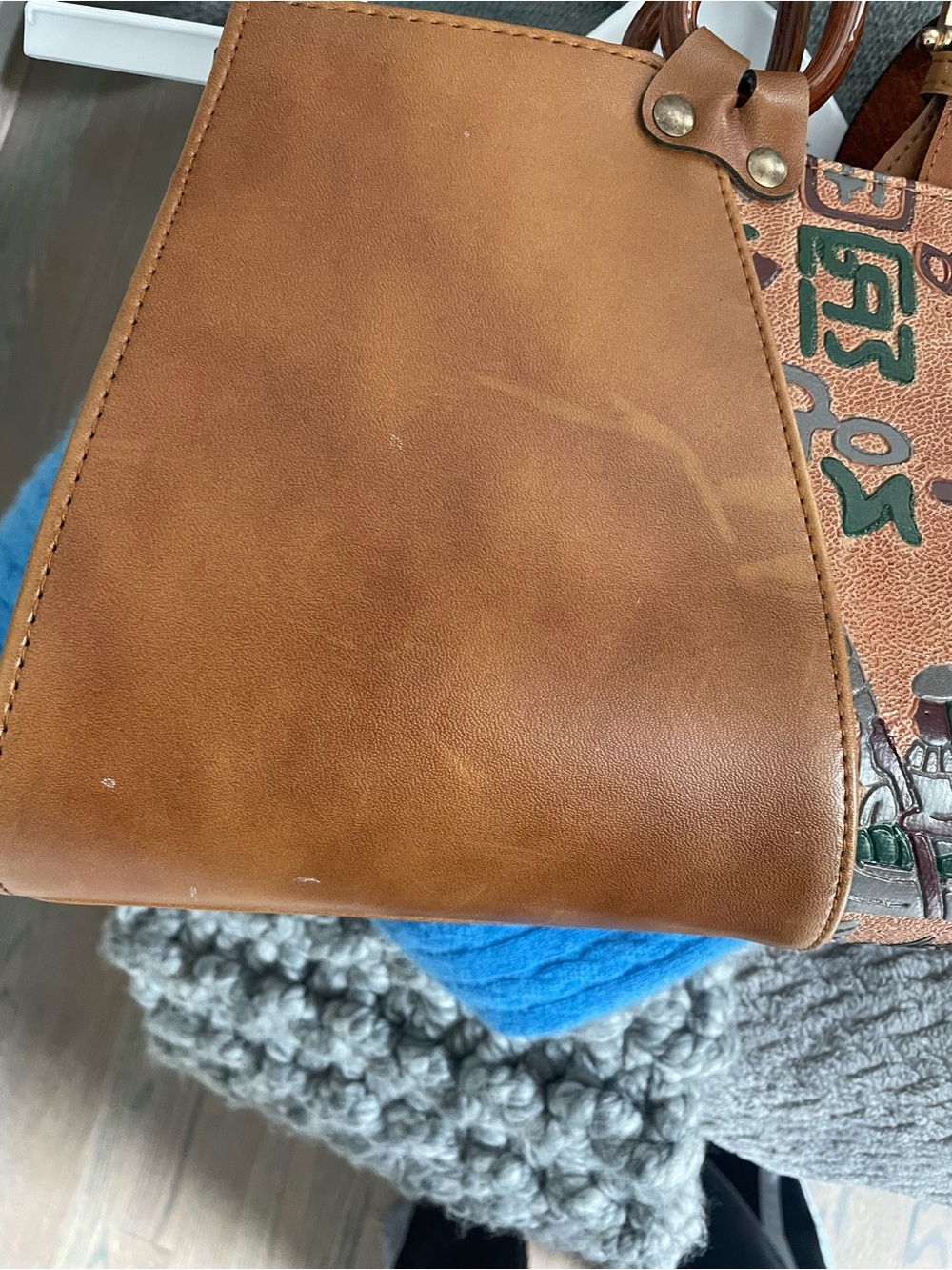 Unique Hand tooled Handbag - Picture 8 of 8